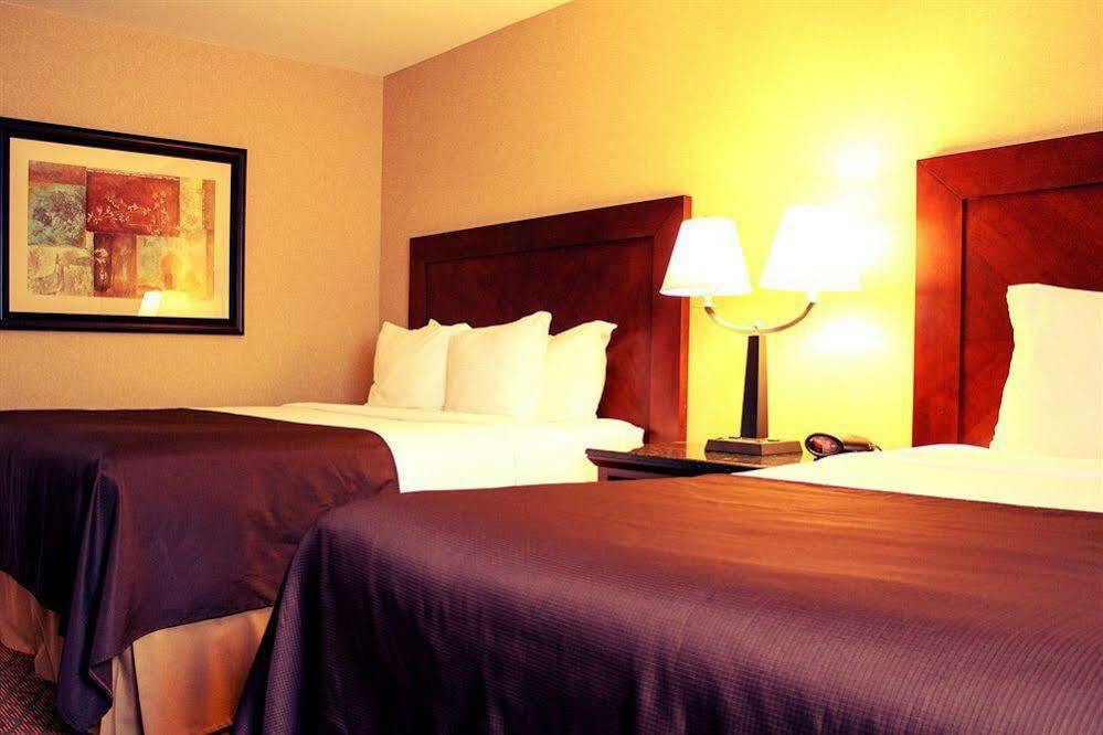 Prestige Aberdeen Lodge Камлупс Экстерьер фото